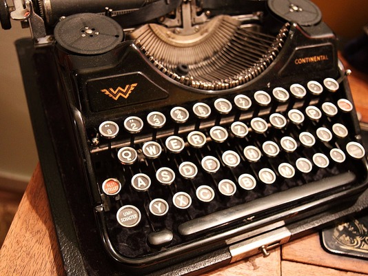 Product picture Typewriter